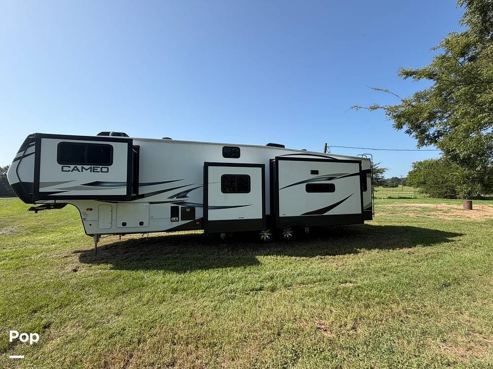 2023 Cameo 3961MB by CrossRoads from Pop RVs in Cove, Texas