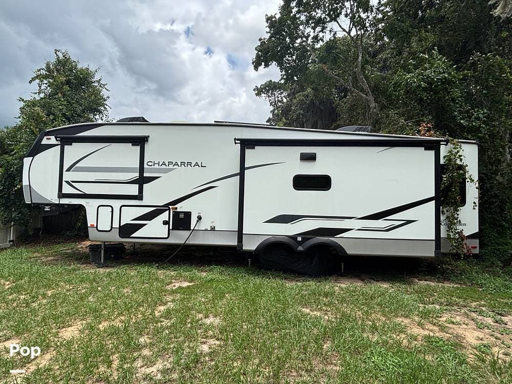 2023 Forest River Chaparral 336TSI - Used Fifth Wheel For Sale by Pop RVs in Howie In The Hills, Florida features Air Conditioning, Slideout, Awning