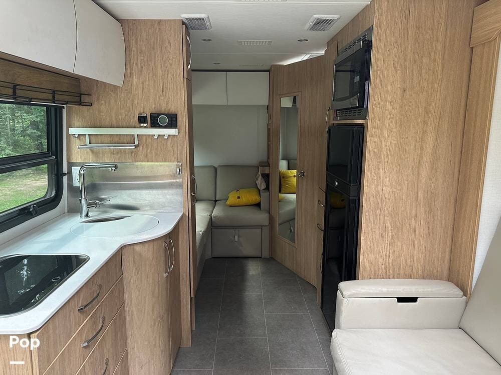2022 Unity U24FX by Leisure Travel from Pop RVs in Kalkaska, Michigan