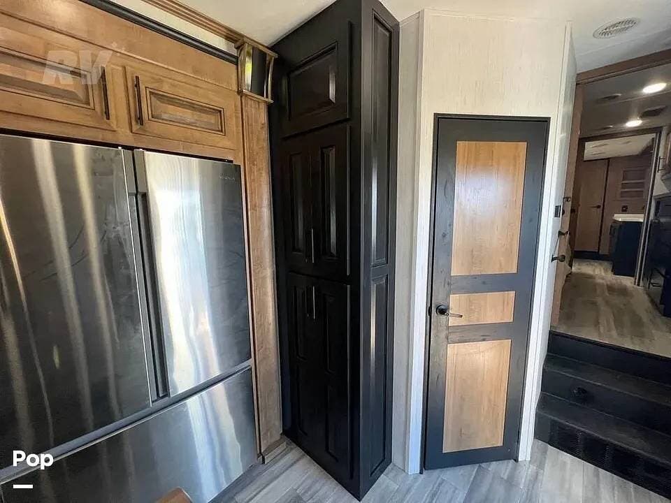 2022 Heartland Bighorn 3870fb - Used Fifth Wheel For Sale by Pop RVs in Rosholt, Wisconsin features Slideout