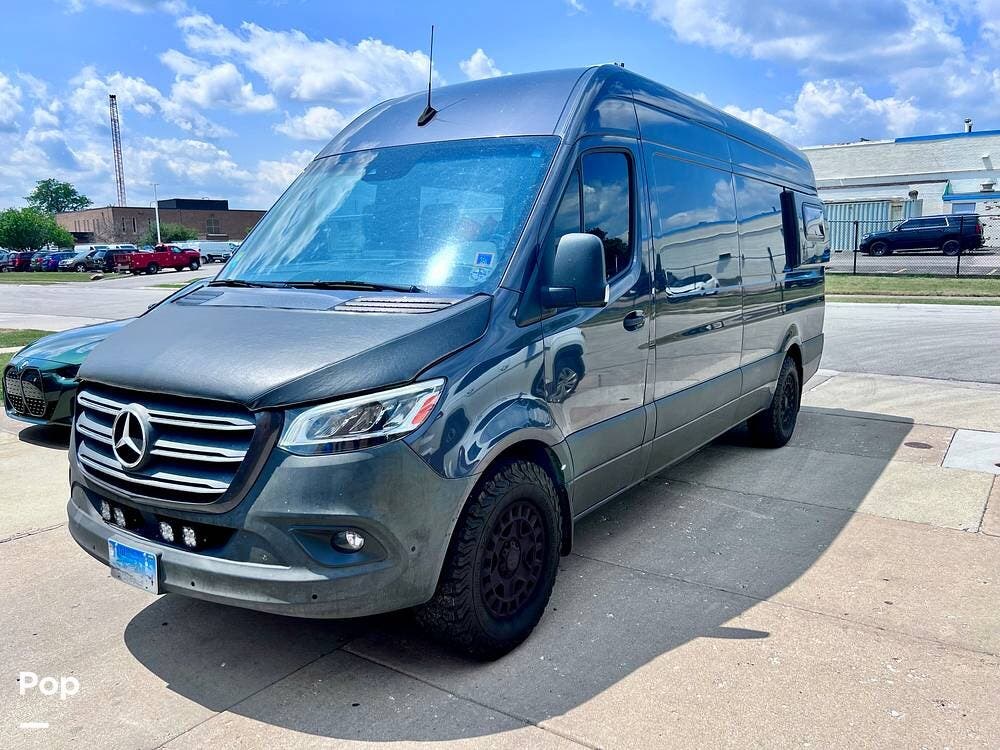 2020 Sprinter 170 EXT by Mercedes-Benz from Pop RVs in Elk Grove Village, Illinois