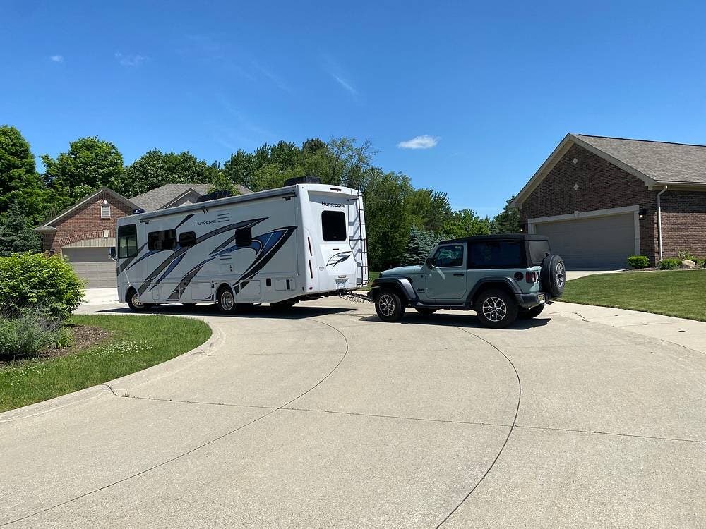 2023 Thor Motor Coach Hurricane 29M - Used Class A For Sale by Pop RVs in Ray Township, Michigan features Slideout