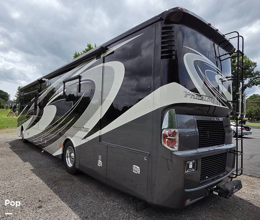 Used 2016 Tiffin Phaeton 40AH available in Ellwood City, Pennsylvania