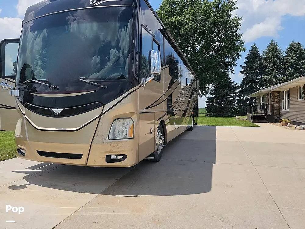 2015 Discovery 40E by Fleetwood from Pop RVs in Ainsworth, Iowa