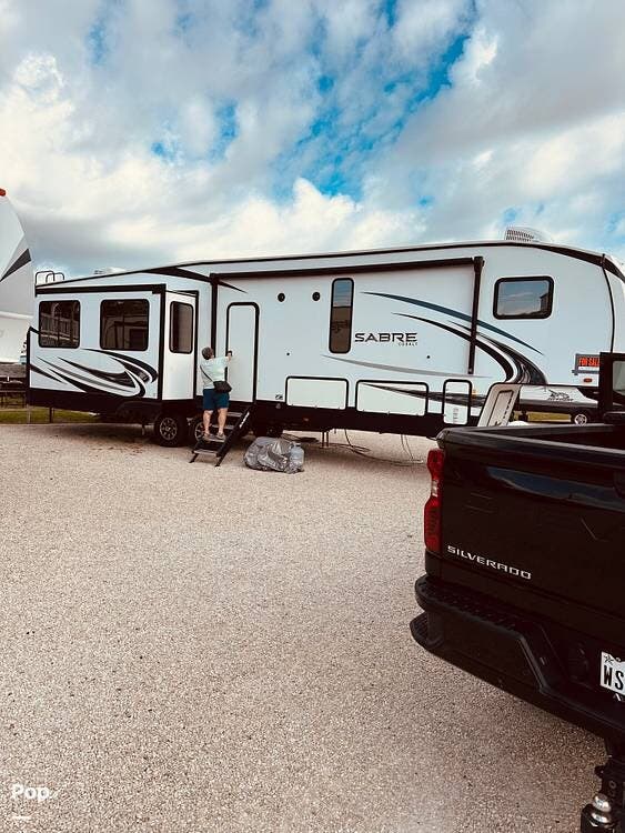 2020 Forest River Sabre 38RDP - Used Fifth Wheel For Sale by Pop RVs in Port O'connor, Texas features Slideout