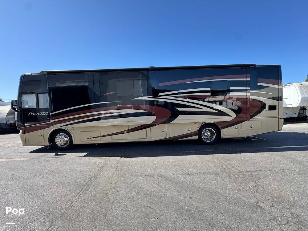 2014 Palazzo 36.1 by Thor Motor Coach from Pop RVs in Norwalk, California