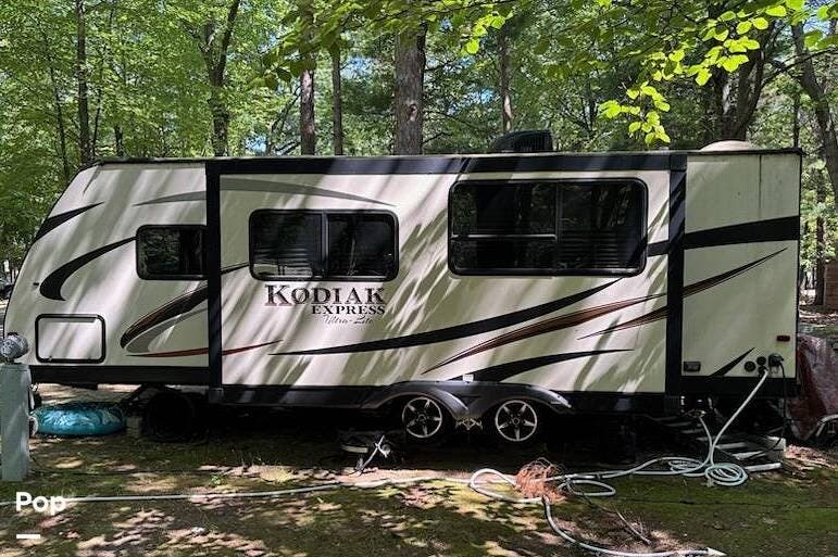 2016 Kodiak Express 255BHSL by Dutchmen from Pop RVs in Mears, Michigan