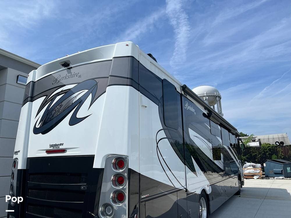 2022 Forest River Berkshire XL 40C - Used Diesel Pusher For Sale by Pop RVs in Copiague, New York features Leveling Jacks, Air Conditioning, Generator, Slideout