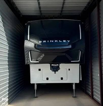 2025 Miscellaneous Brinkley Z 3610 - Used Fifth Wheel For Sale by Pop RVs in El Paso, Texas features Slideout