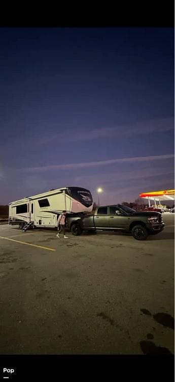 2025 Pinnacle 38FBRK by Jayco from Pop RVs in Lake Orion, Michigan