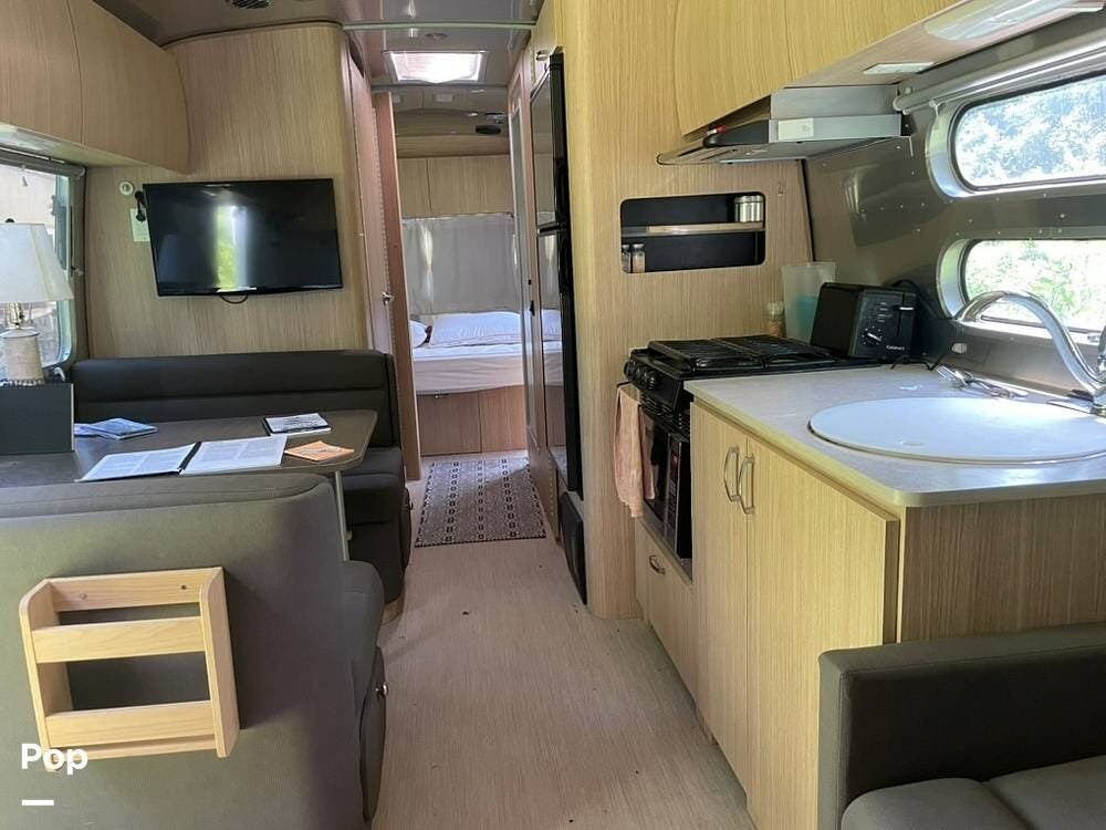 2018 Airstream 28RBQ by Airstream from Pop RVs in Chestertown, Maryland