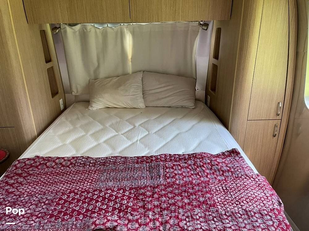 2018 Airstream Airstream 28RBQ - Used Travel Trailer For Sale by Pop RVs in Chestertown, Maryland
