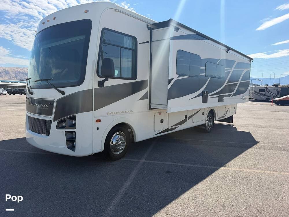 2022 Coachmen Mirada 29FW - Used Class A For Sale by Pop RVs in Salt Lake City, Utah features Leveling Jacks, Slideout, Generator, Awning, Air Conditioning