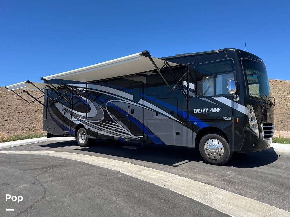 2022 Outlaw M-38KB by Thor Motor Coach from Pop RVs in Sparks, Nevada
