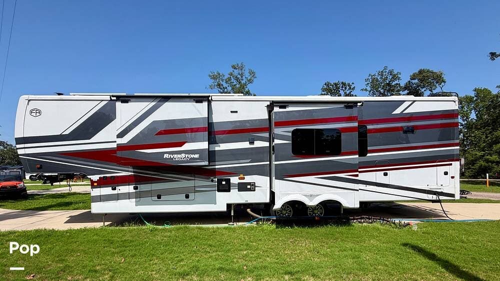 2025 RiverStone Legacy 39RKFB by Forest River from Pop RVs in Point Blank, Texas