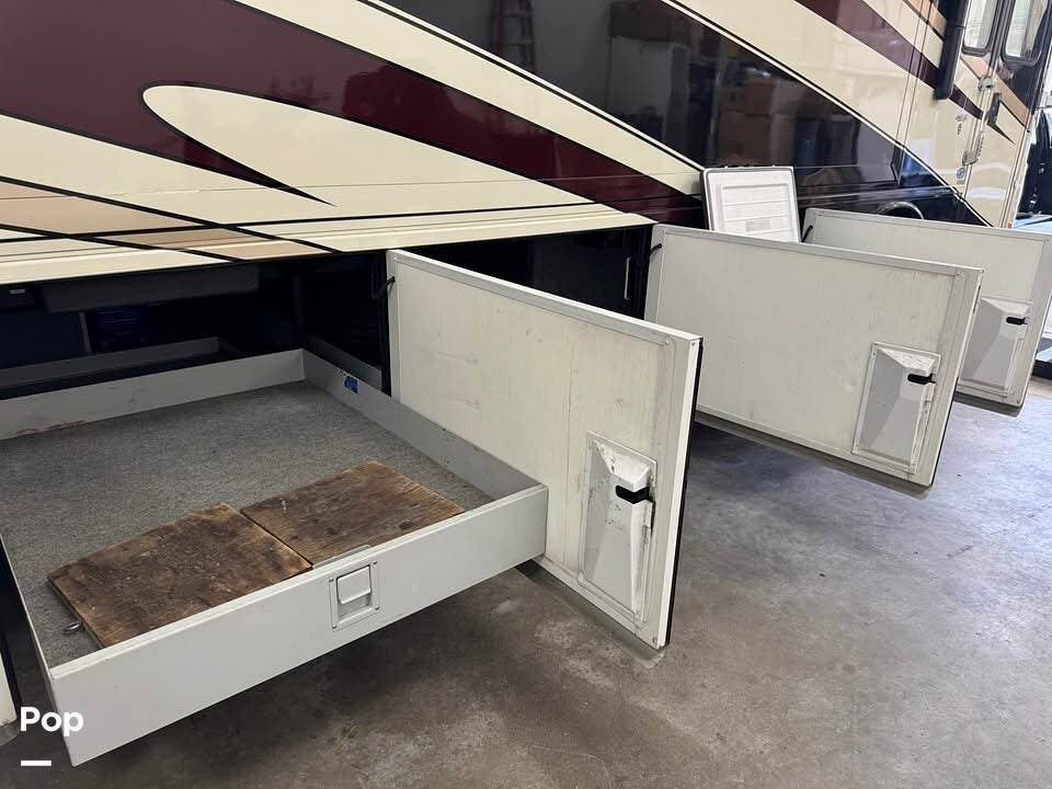 Used 2008 Newmar Dutch Star 4304 available in Burnsville, Minnesota