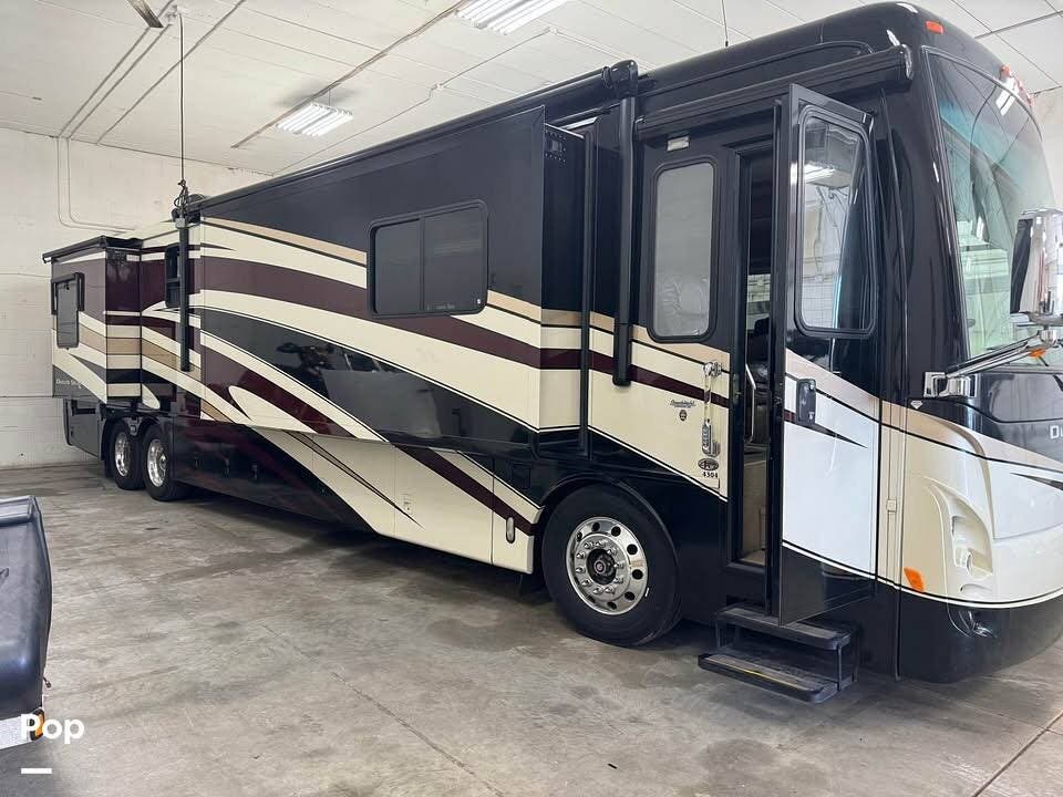 2008 Dutch Star 4304 by Newmar from Pop RVs in Burnsville, Minnesota