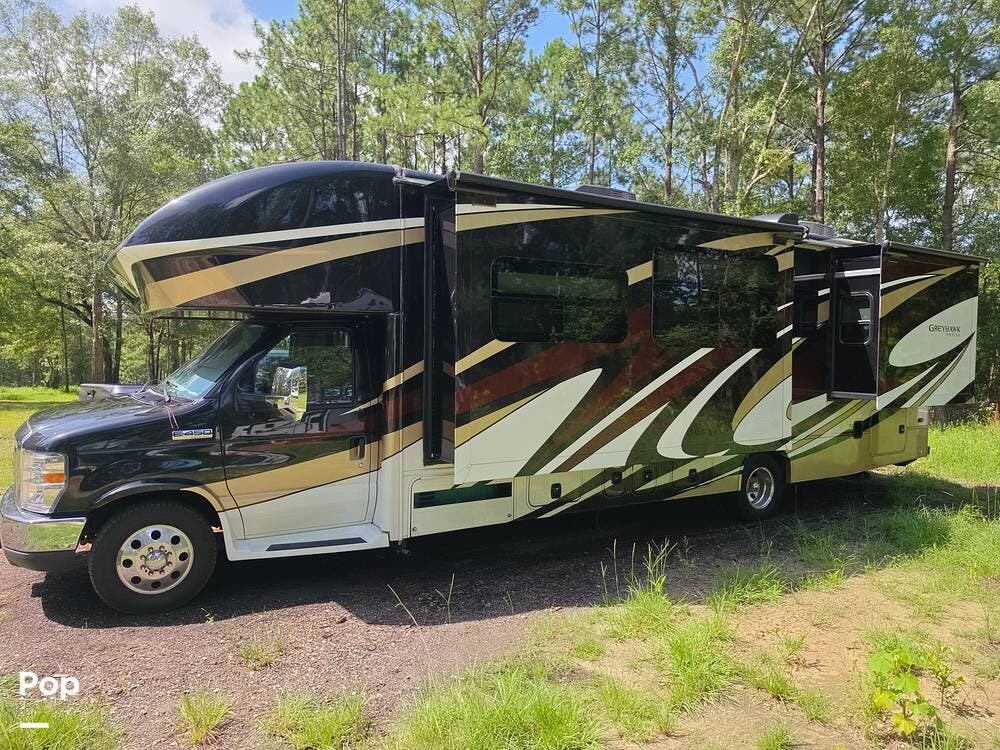 2018 Jayco Greyhawk Prestige 29MVP - Used Class C For Sale by Pop RVs in Perkinston, Mississippi features Slideout, Generator, Air Conditioning, Leveling Jacks