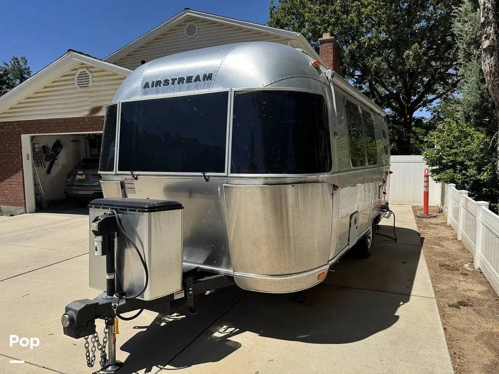 2022 Airstream Caravel 20FB - Used Travel Trailer For Sale by Pop RVs in Sandy, Utah