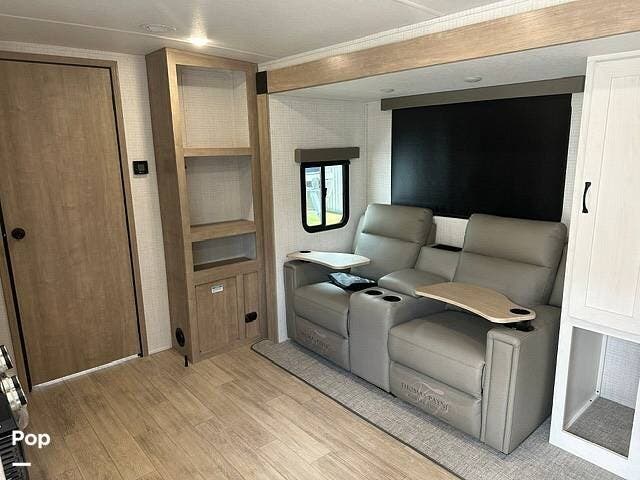 2026 Palomino Solaire 2420RBS - Used Travel Trailer For Sale by Pop RVs in Lake Charles, Louisiana features Air Conditioning, Leveling Jacks, Slideout, Awning