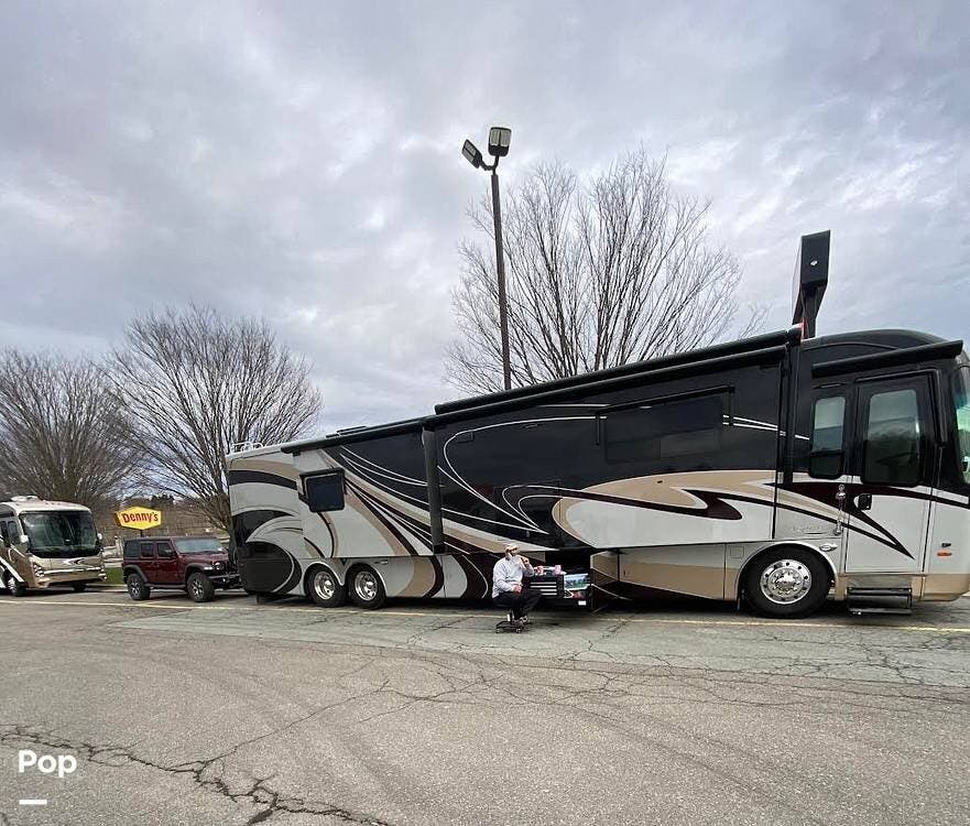 2015 Entegra Coach Aspire 44B - Used Diesel Pusher For Sale by Pop RVs in Moriah, New York features Leveling Jacks, Generator, Slideout, Air Conditioning, Awning
