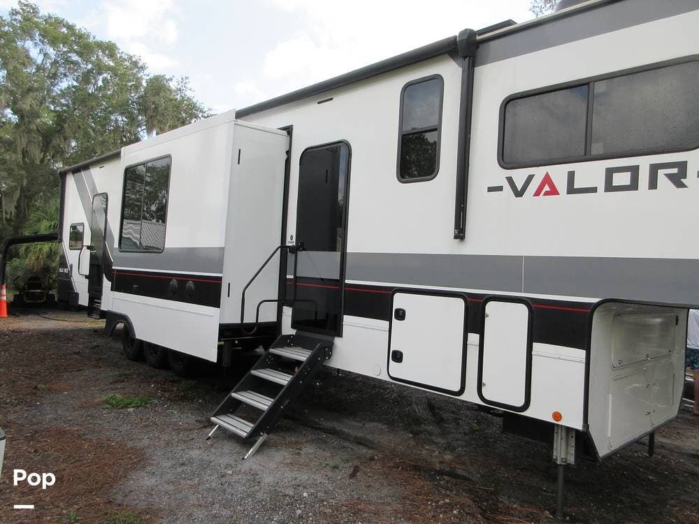 2024 Valor 44V14 by Alliance RV from Pop RVs in Mulberry, Florida