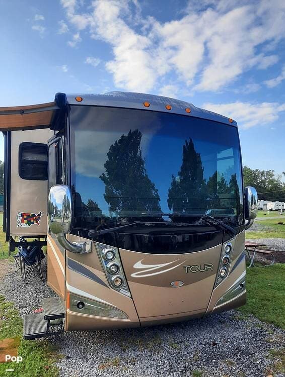 2011 Tour 42QD by Winnebago from Pop RVs in Cleveland, Georgia