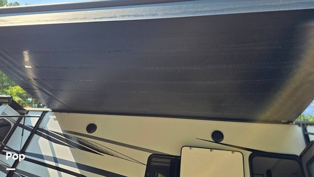 2022 Forest River Sunseeker 3010DS - Used Class C For Sale by Pop RVs in Sheffield Village, Ohio features Awning, Slideout, Generator, Leveling Jacks, Air Conditioning