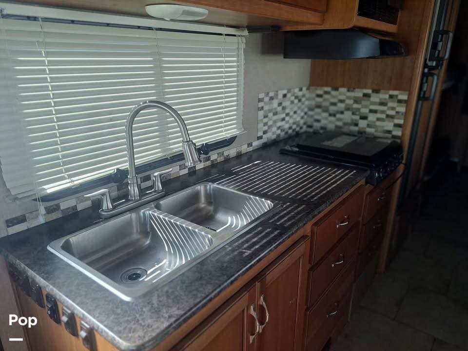 2016 Flair 31B by Fleetwood from Pop RVs in Fredericksburg, Iowa