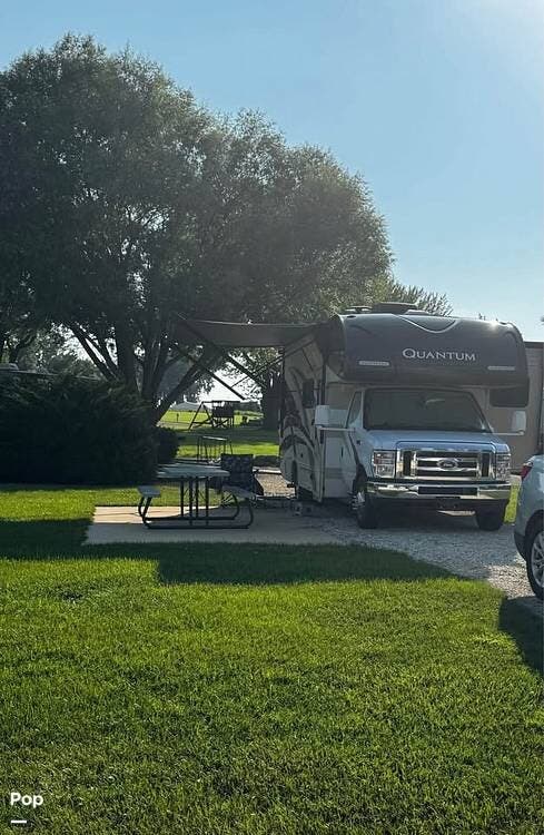 Used 2019 Thor Motor Coach Quantum 25rc available in Asheboro, North Carolina