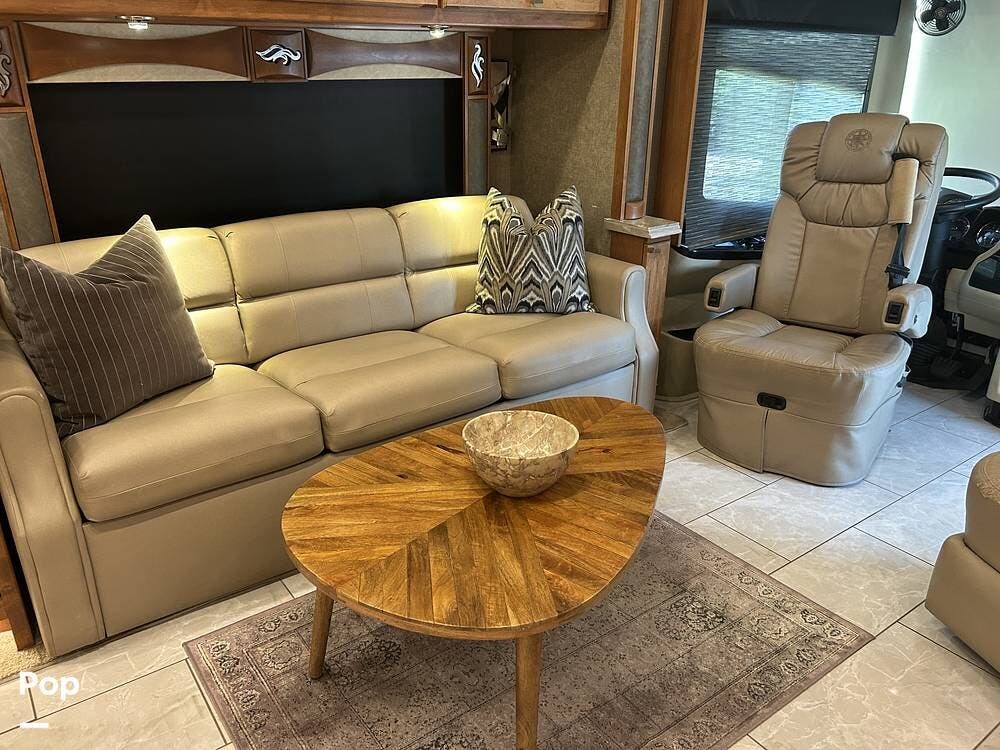 2018 Tiffin Phaeton 40IH - Used Diesel Pusher For Sale by Pop RVs in Indio, California features Generator, Awning, Air Conditioning, Slideout