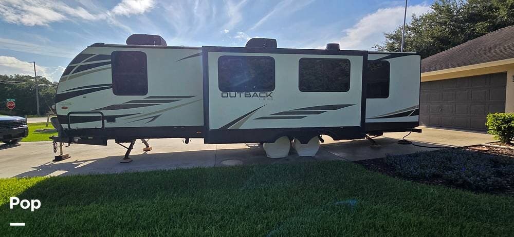2021 Outback Ultra Lite 302UBH by Keystone from Pop RVs in Loxahatchee, Florida
