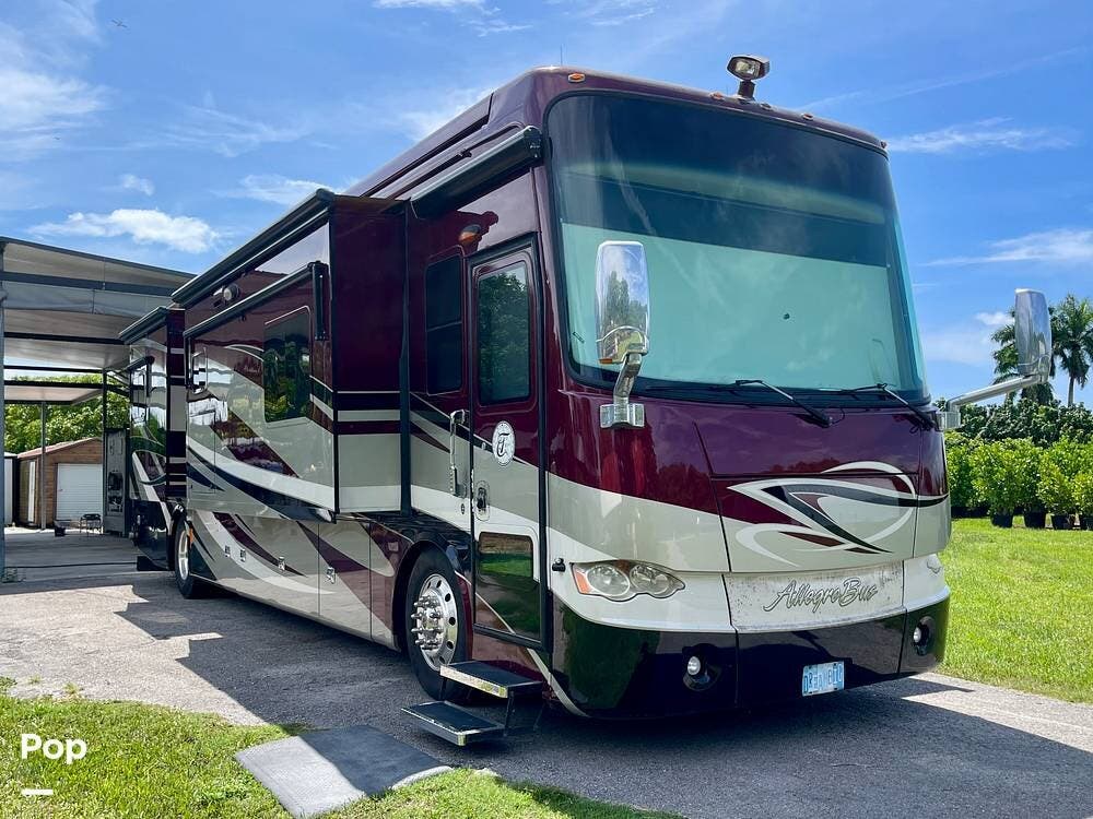 2013 Tiffin Allegro Bus 40QBP - Used Diesel Pusher For Sale by Pop RVs in Miami, Florida features Slideout, Air Conditioning, Leveling Jacks, Awning, Generator