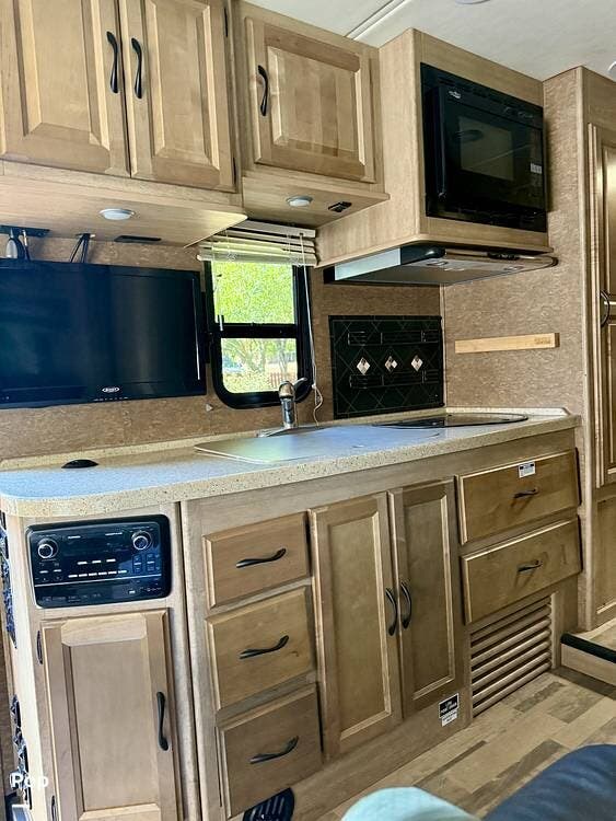 2015 Prism 24G by Coachmen from Pop RVs in Jacksonville, Oregon