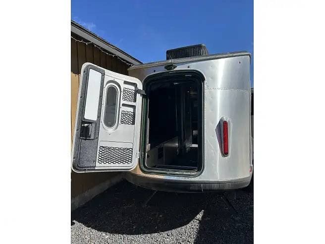 2025 Airstream Basecamp 20X REI SE - Used Travel Trailer For Sale by Pop RVs in Terrebonne, Oregon features Leveling Jacks, Air Conditioning