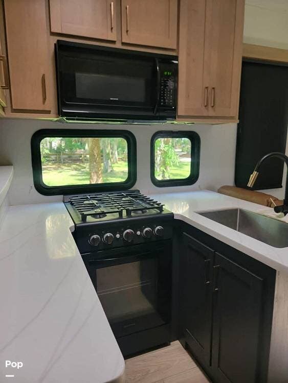 2024 Heartland Cyclone 4006 - Used Toy Hauler For Sale by Pop RVs in Apalachicola, Florida features Slideout