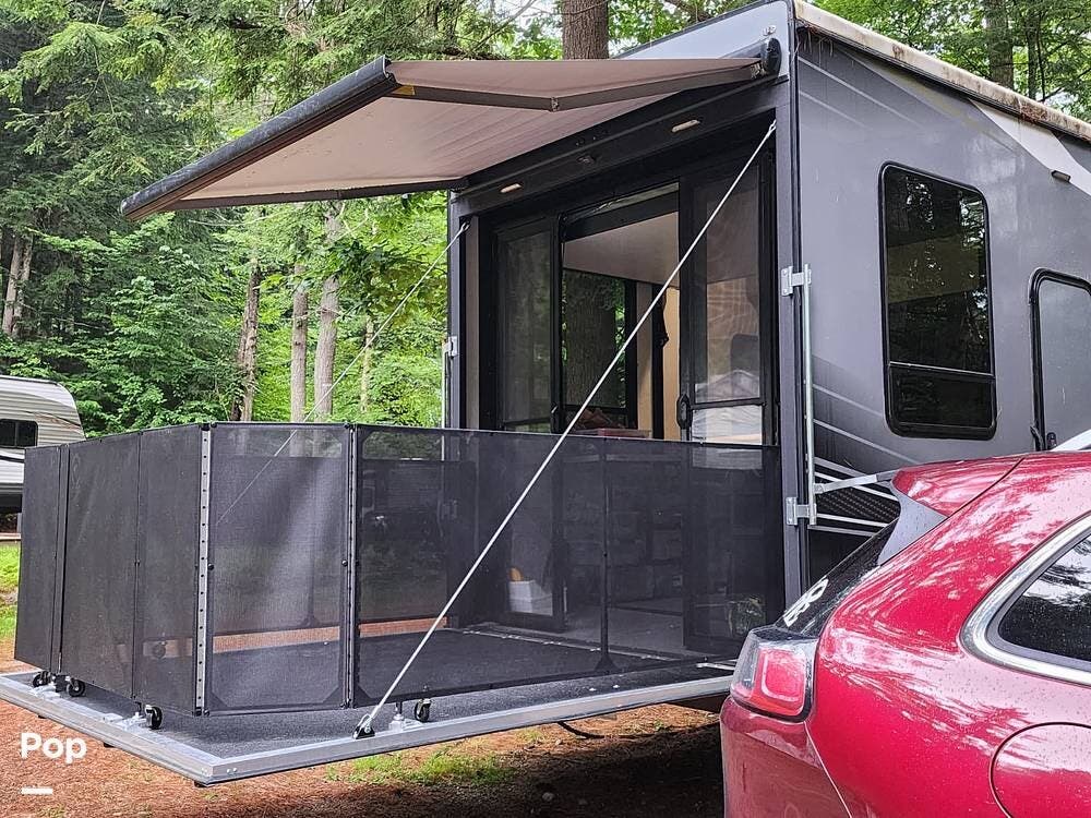 Used 2020 Keystone Carbon 358 available in Newport, New Hampshire