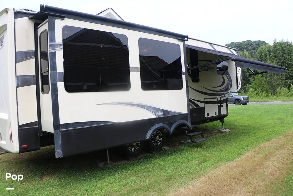 2015 Alpine 3011RE by Keystone from Pop RVs in Calhoun, Georgia