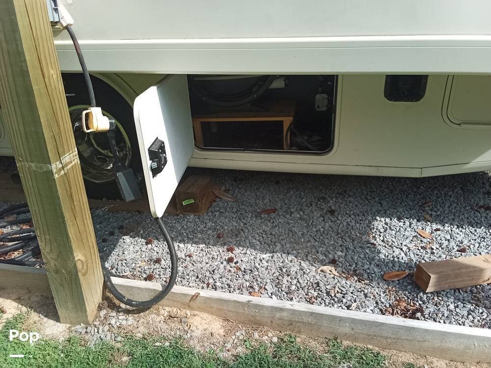Used 2017 Thor Motor Coach Hurricane 29M available in Athens, Tennessee