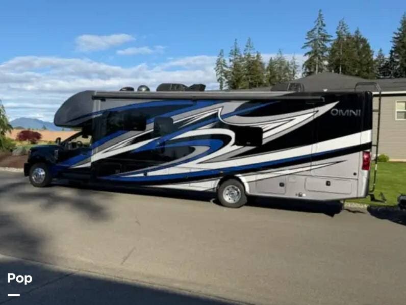 2023 Thor Motor Coach Omni BT36 - Used Super C For Sale by Pop RVs in Lake Stevens, Washington features Slideout, Generator, Awning, Leveling Jacks, Air Conditioning