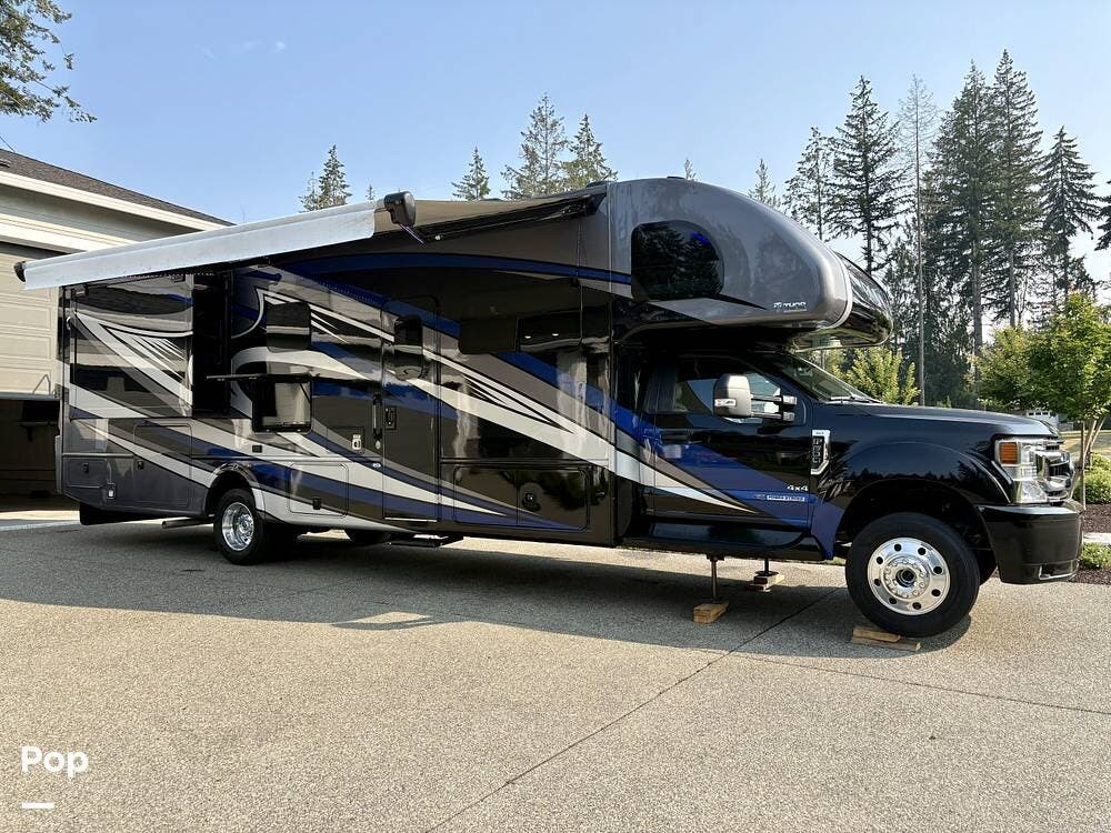 2023 Thor Motor Coach Omni BT36 4X4 - Used Super C For Sale by Pop RVs in Lake Stevens, Washington features Leveling Jacks, Slideout, Air Conditioning, Awning, Generator