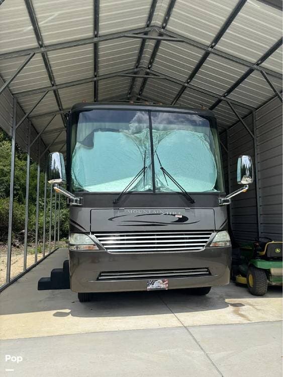 2007 Newmar Mountain Aire M-3993 - Used Class A For Sale by Pop RVs in Lumber Bridge, North Carolina features Air Conditioning, Generator, Awning, Leveling Jacks, Slideout