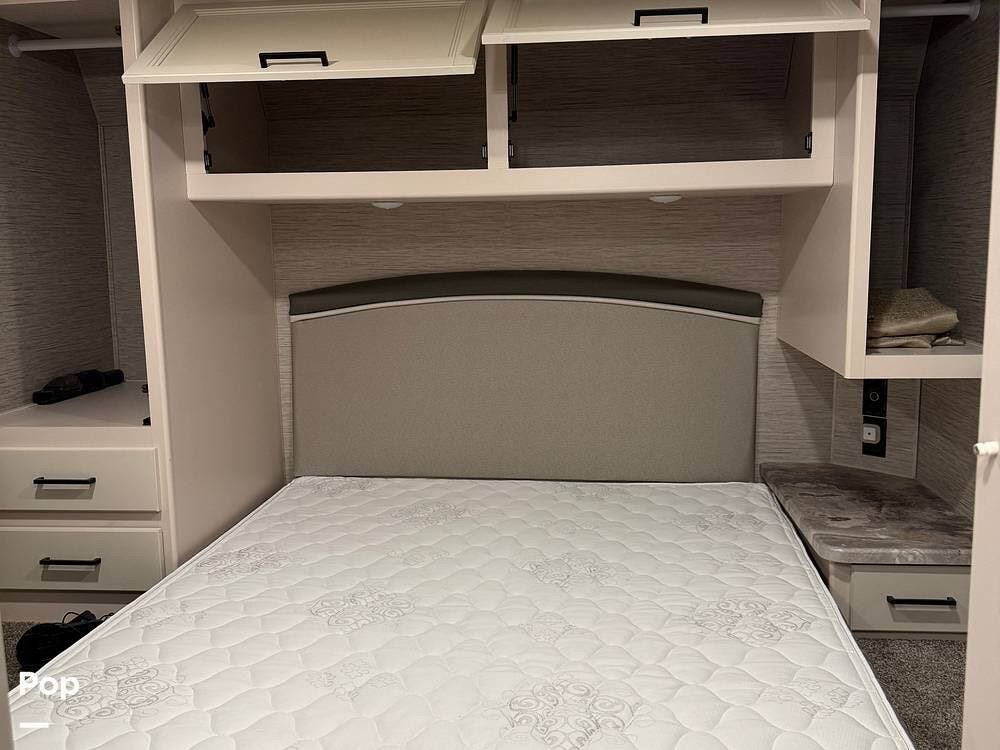 Used 2021 Thor Motor Coach Chateau 28Z available in Xenia, Ohio