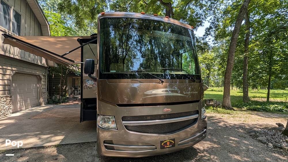 2013 Sightseer 33C by Winnebago from Pop RVs in Sheridan, Indiana