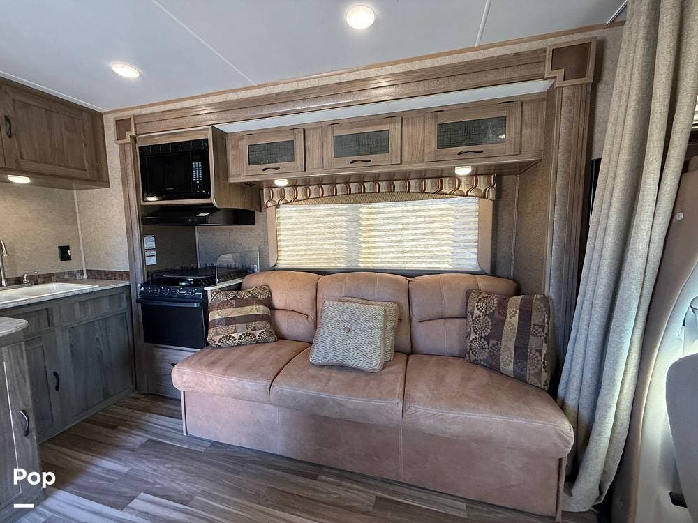 2017 Freelander 31BH by Coachmen from Pop RVs in Las Vegas, Nevada