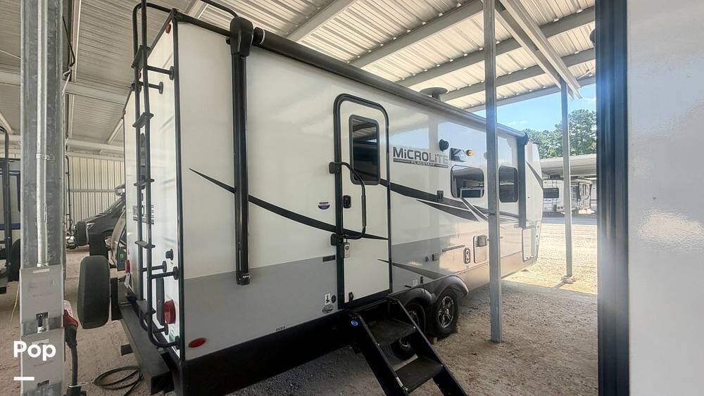 2021 Micro Lite 25FBLS by Forest River from Pop RVs in Willis, Texas