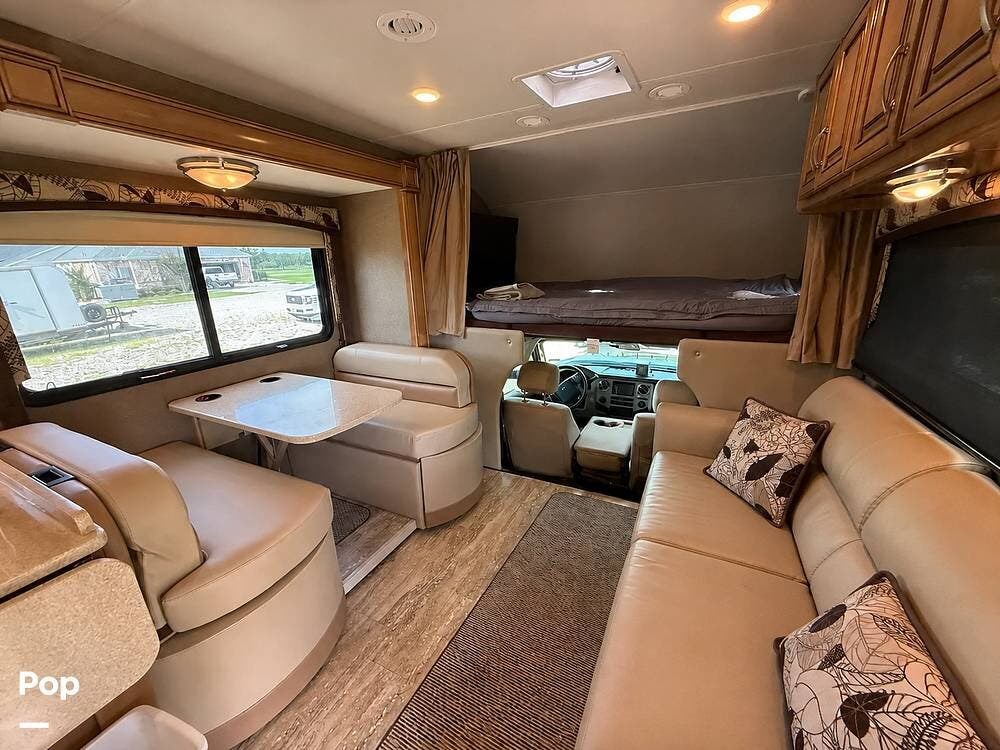 Used 2016 Thor Motor Coach Chateau M-35SB available in Arkadelphia, Arkansas