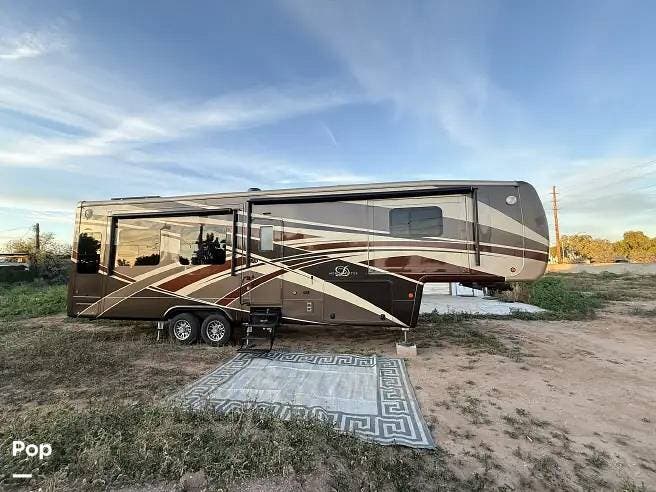 2017 DRV Mobile Suites 36RSSB3 - Used Fifth Wheel For Sale by Pop RVs in Glendale, Arizona features Leveling Jacks, Slideout, Air Conditioning
