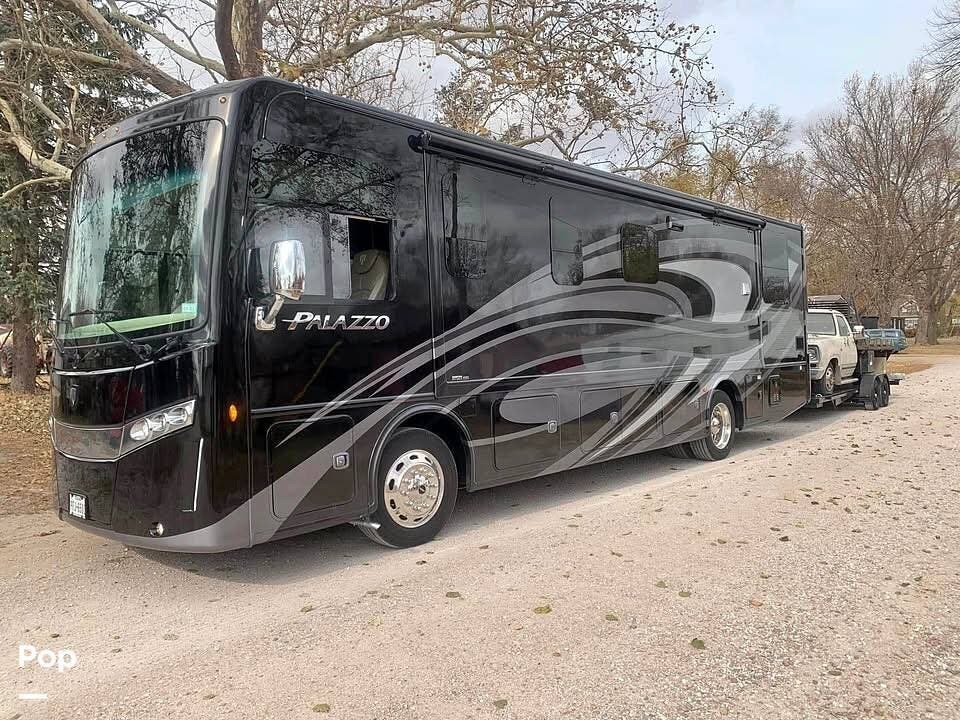 2021 Palazzo 33.6 by Thor Motor Coach from Pop RVs in Lometa, Texas
