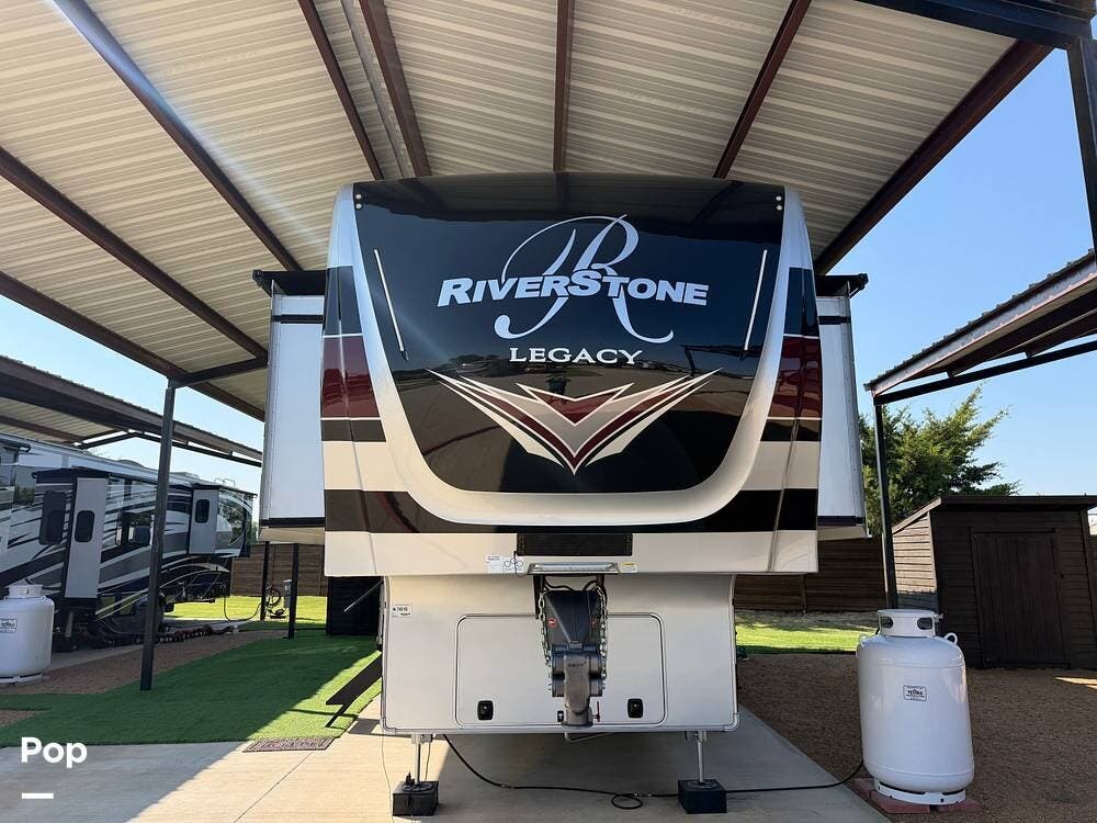 2024 Forest River RiverStone Legacy 421FK - Used Fifth Wheel For Sale by Pop RVs in Princeton, Texas features Generator, Awning, Slideout, Air Conditioning